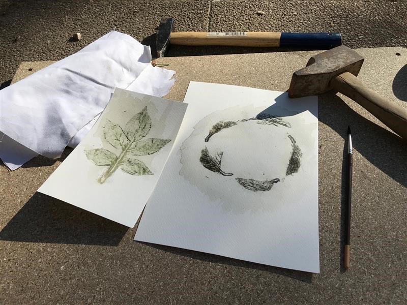 L’art des feuilles frappées