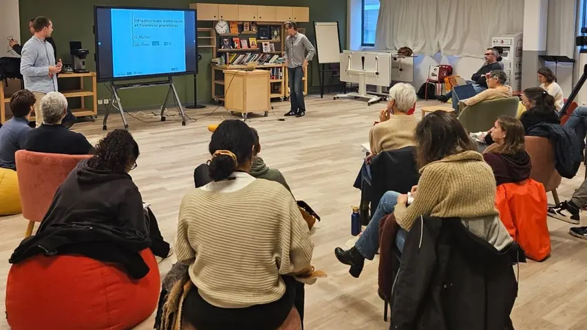 Retour sur la conférence “Infrastructures numériques et frontières planétaires” à l’Université de Rouen Normandie